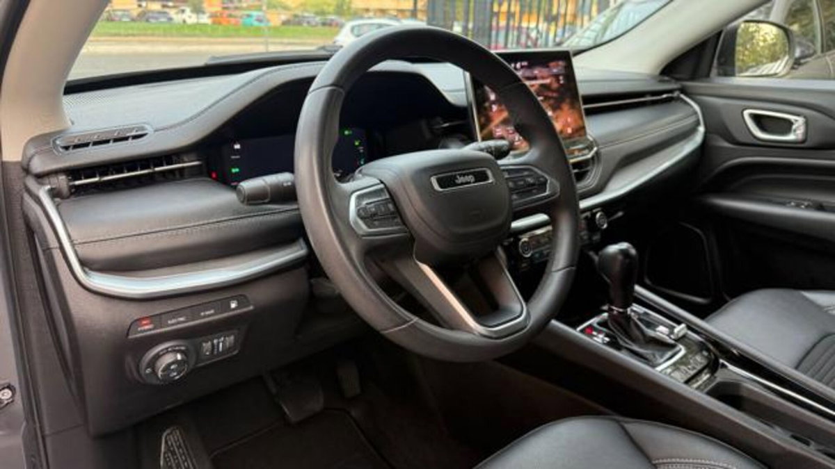 Jeep Compass 1.3 T4 190CV PHEV AT6 4xe Limited (20)