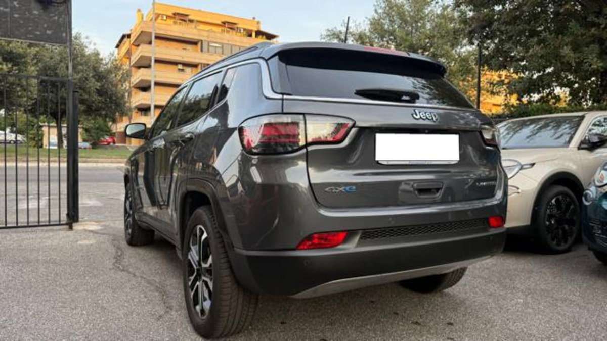 Jeep Compass 1.3 T4 190CV PHEV AT6 4xe Limited (3)