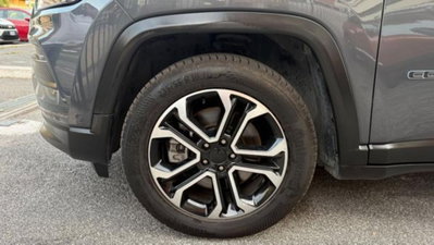 Jeep Compass 1.3 T4 190CV PHEV AT6 4xe Limited (4)