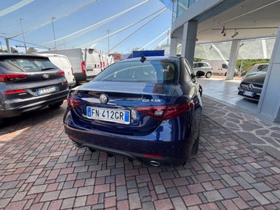 Alfa Romeo Giulia 2.2 Turbodiesel 210 CV AT8 AWD Q4 Veloce (5)