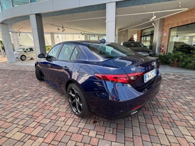 Alfa Romeo Giulia 2.2 Turbodiesel 210 CV AT8 AWD Q4 Veloce (6)
