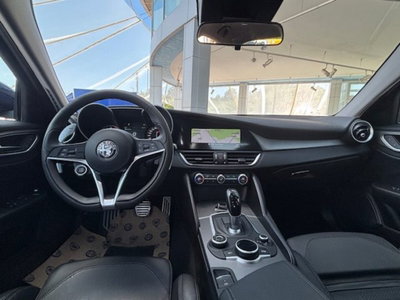 Alfa Romeo Giulia 2.2 Turbodiesel 210 CV AT8 AWD Q4 Veloce (8)