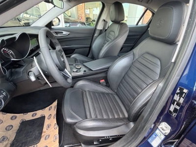 Alfa Romeo Giulia 2.2 Turbodiesel 210 CV AT8 AWD Q4 Veloce (9)