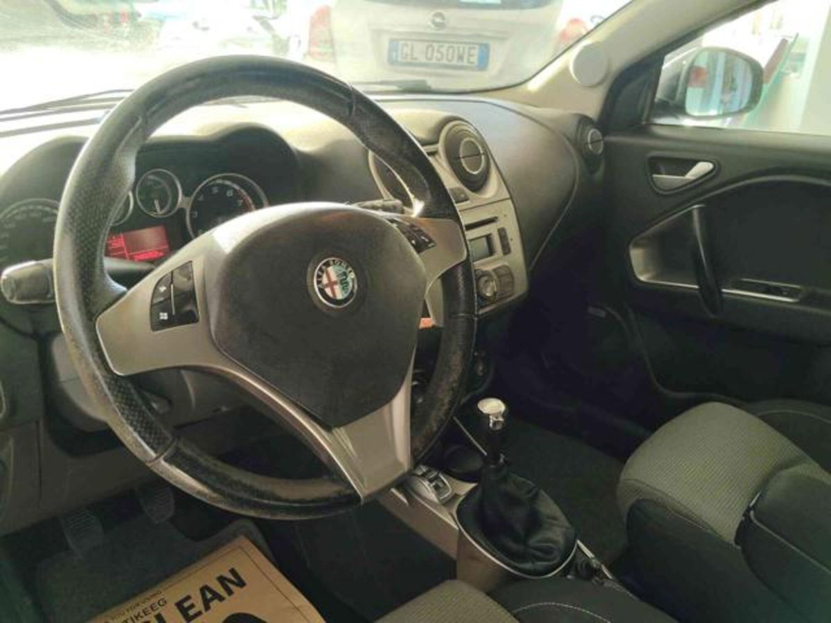 Alfa Romeo MiTo 1.4 78 CV Distinctive (6)