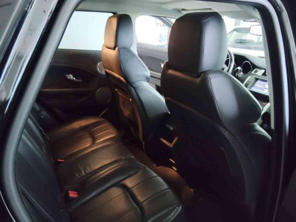 Land Rover Range Rover Evoque 2.0 TD4 150 CV 5p. Pure (10)