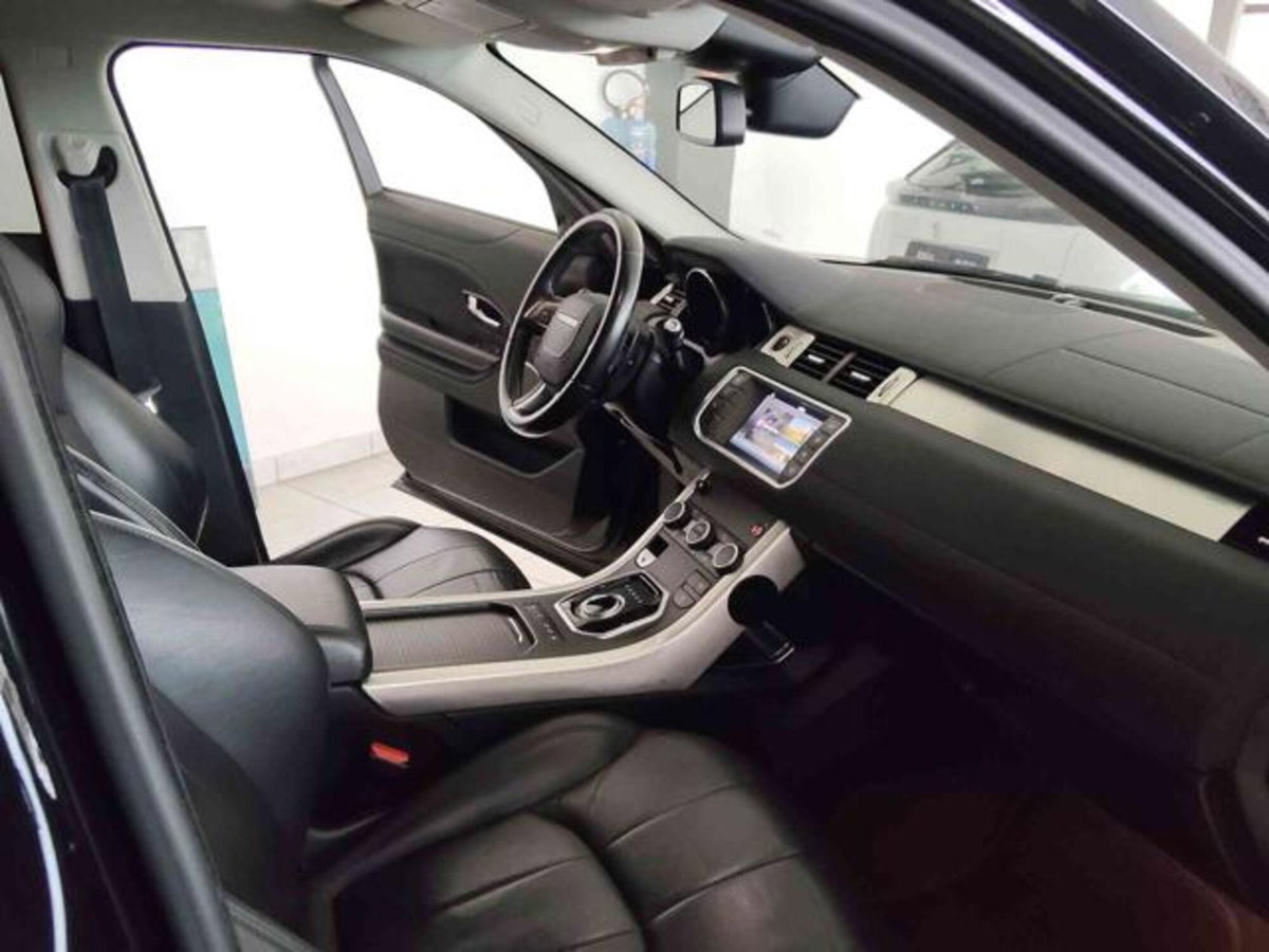 Land Rover Range Rover Evoque 2.0 TD4 150 CV 5p. Pure (8)