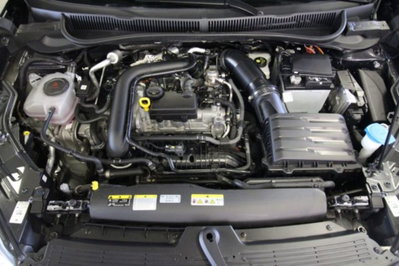 Volkswagen Taigo 1.0 tsi R-Line 115cv (9)