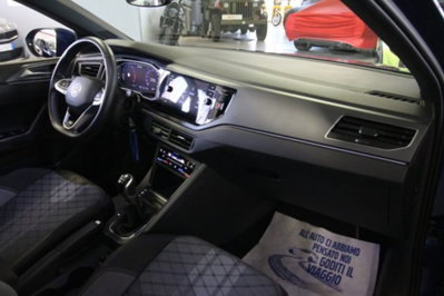 Volkswagen Taigo 1.0 tsi R-Line 115cv (10)