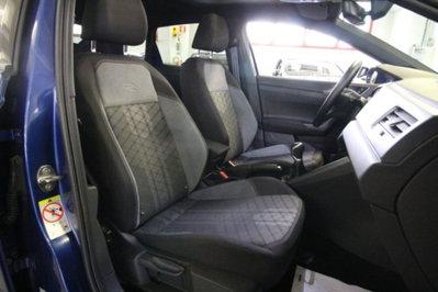 Volkswagen Taigo 1.0 tsi R-Line 115cv (20)