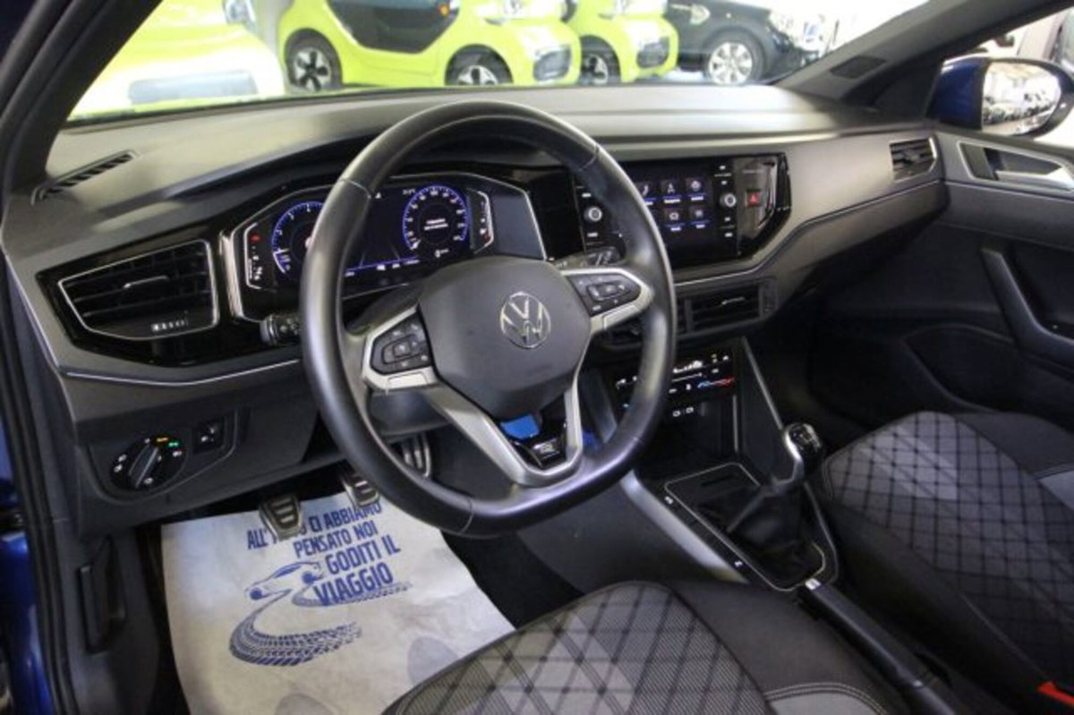 Volkswagen Taigo 1.0 tsi R-Line 115cv (7)
