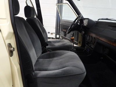 Alfa Romeo Alfetta 2.0 L (5)