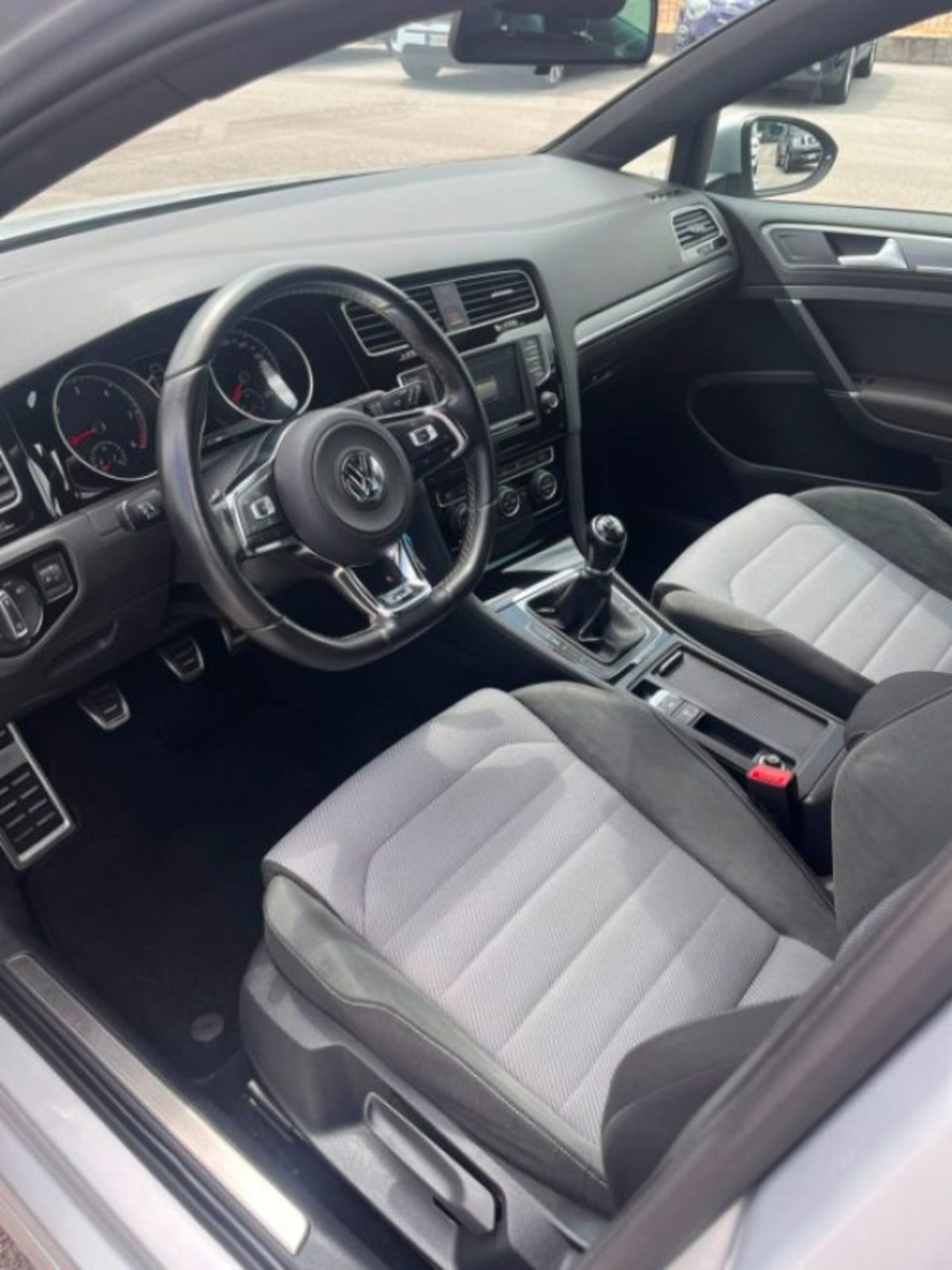 Volkswagen Golf 1.6 TDI 110 CV 5p. Sport Edition BlueMotion Technology (12)