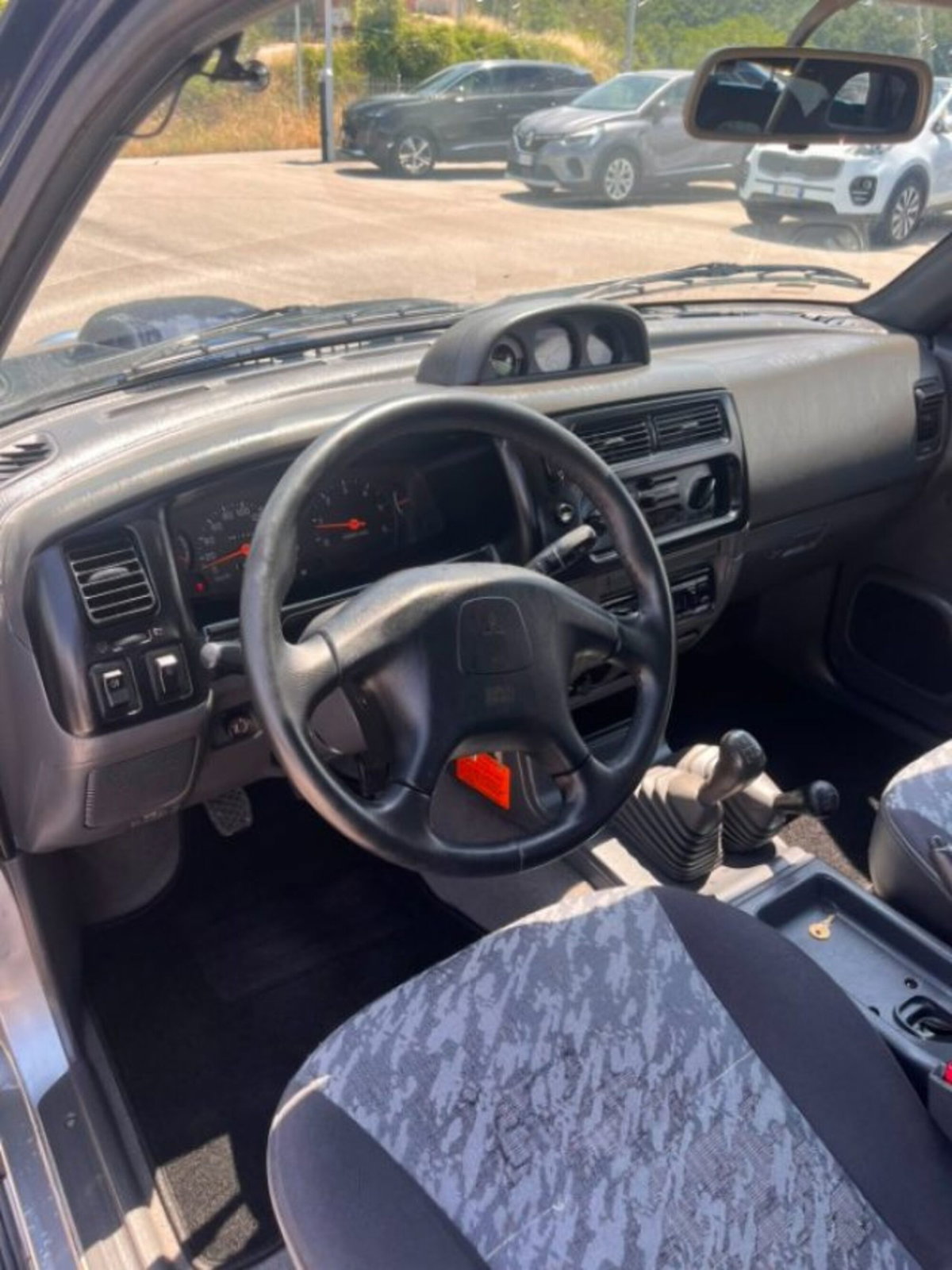 Mitsubishi L200 2.5 TDI 4WD Double Cab Pick-up GL (14)