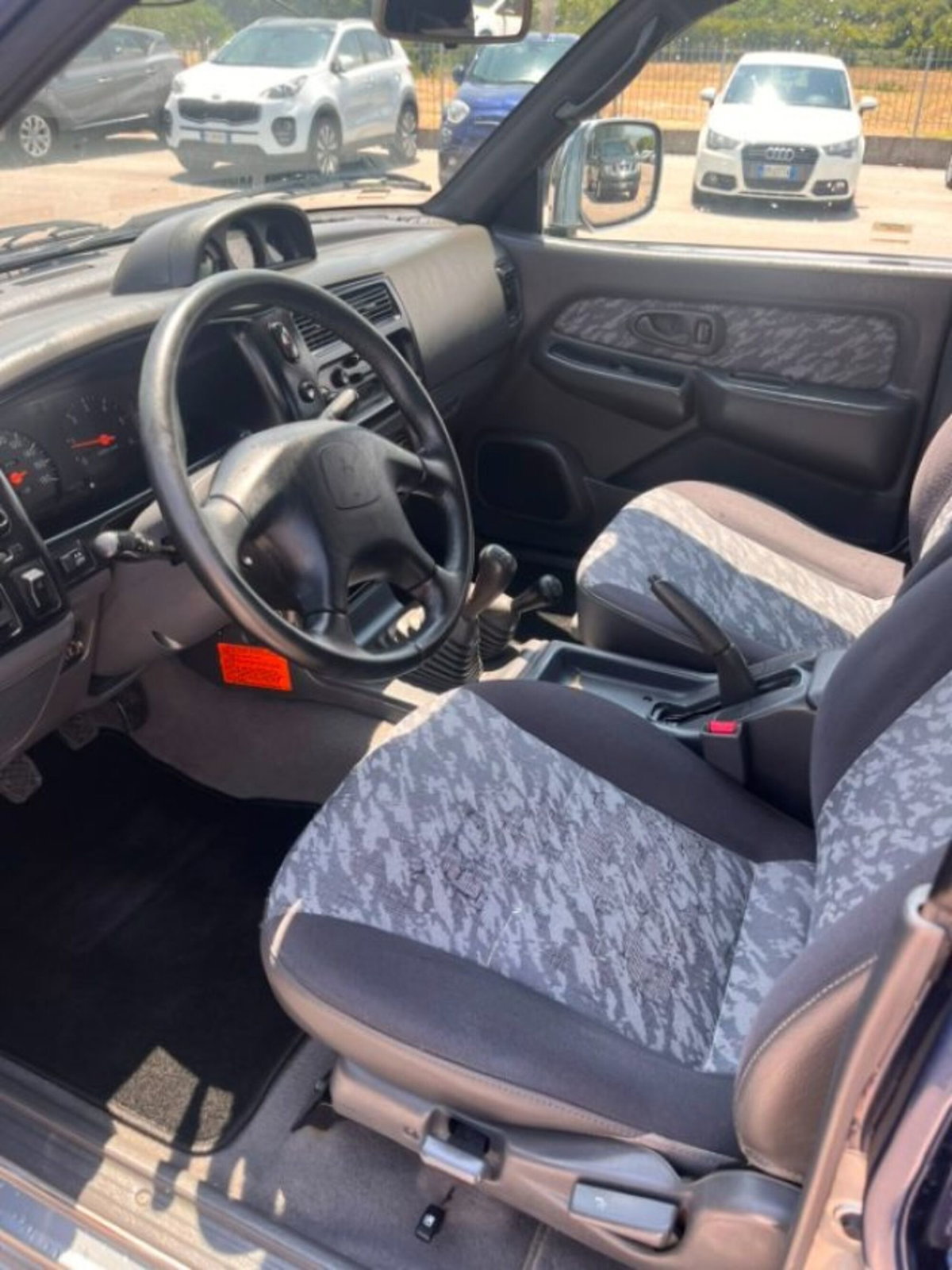 Mitsubishi L200 2.5 TDI 4WD Double Cab Pick-up GL (15)