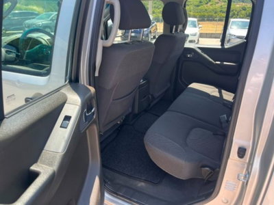 Nissan Navara 2.5 dCi 4 porte Double Cab LE (4)