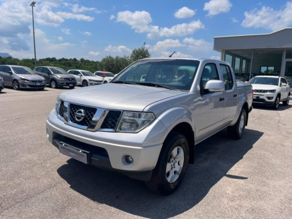 Nissan Navara 2.5 dCi 4 porte Double Cab LE (8)