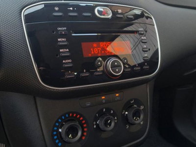 Fiat Punto 1.2 8V 5 porte Street (13)