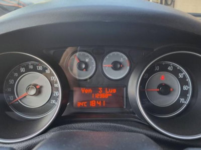 Fiat Punto 1.2 8V 5 porte Street (9)