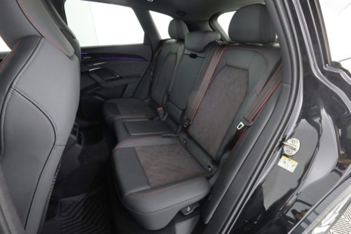 Audi Q5 40 2.0 tdi mhev 12V S line quattro s-tronic (3)
