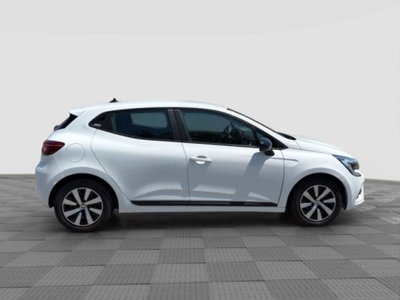 Renault Clio Full Hybrid E-Tech 145 CV 5 porte Evolution (6)