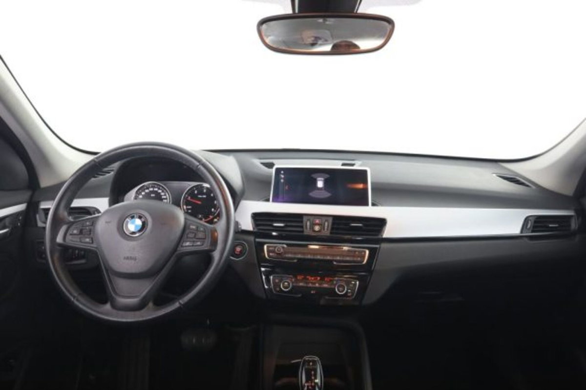 BMW X1 sDrive18d Business Advantage (4)