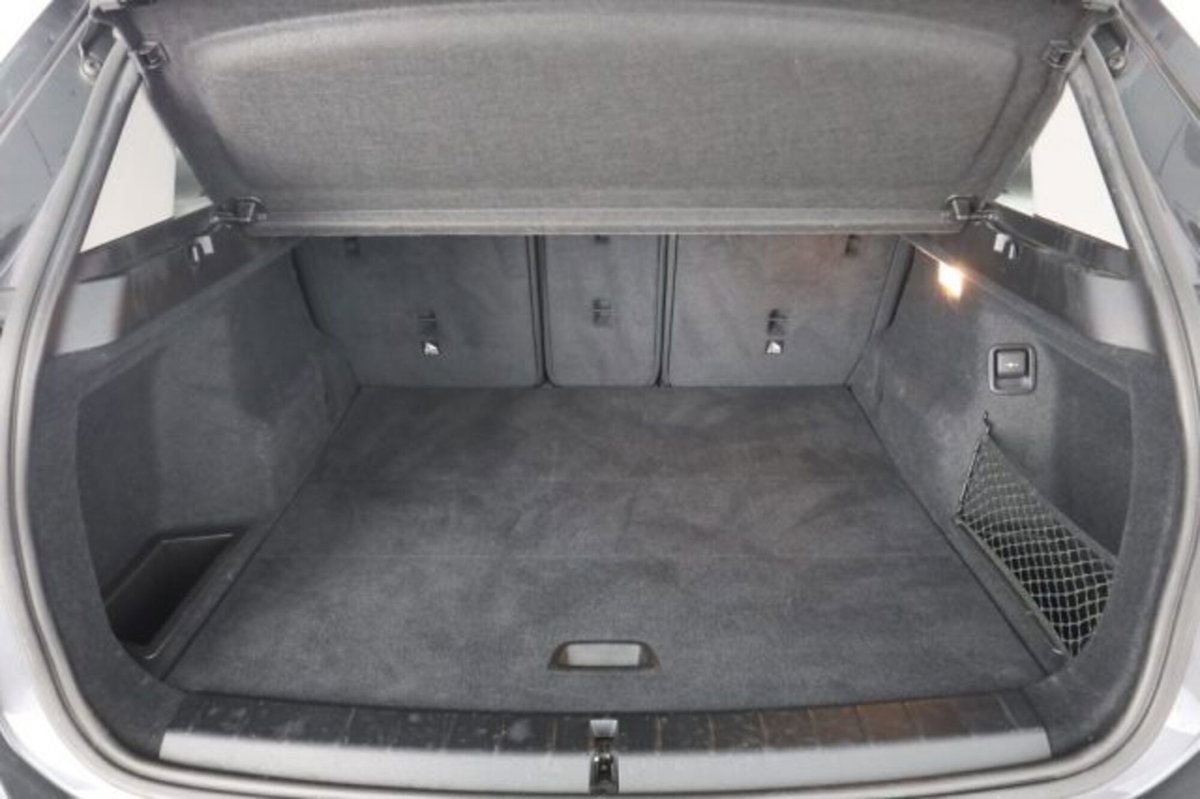 BMW X1 sDrive18d Business Advantage (6)