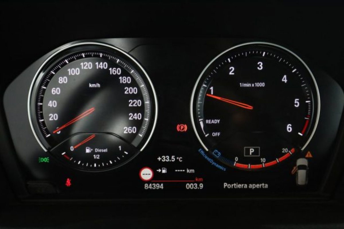 BMW X1 sDrive18d Business Advantage (7)