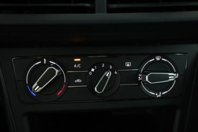 Volkswagen Polo 1.0 EVO (11)
