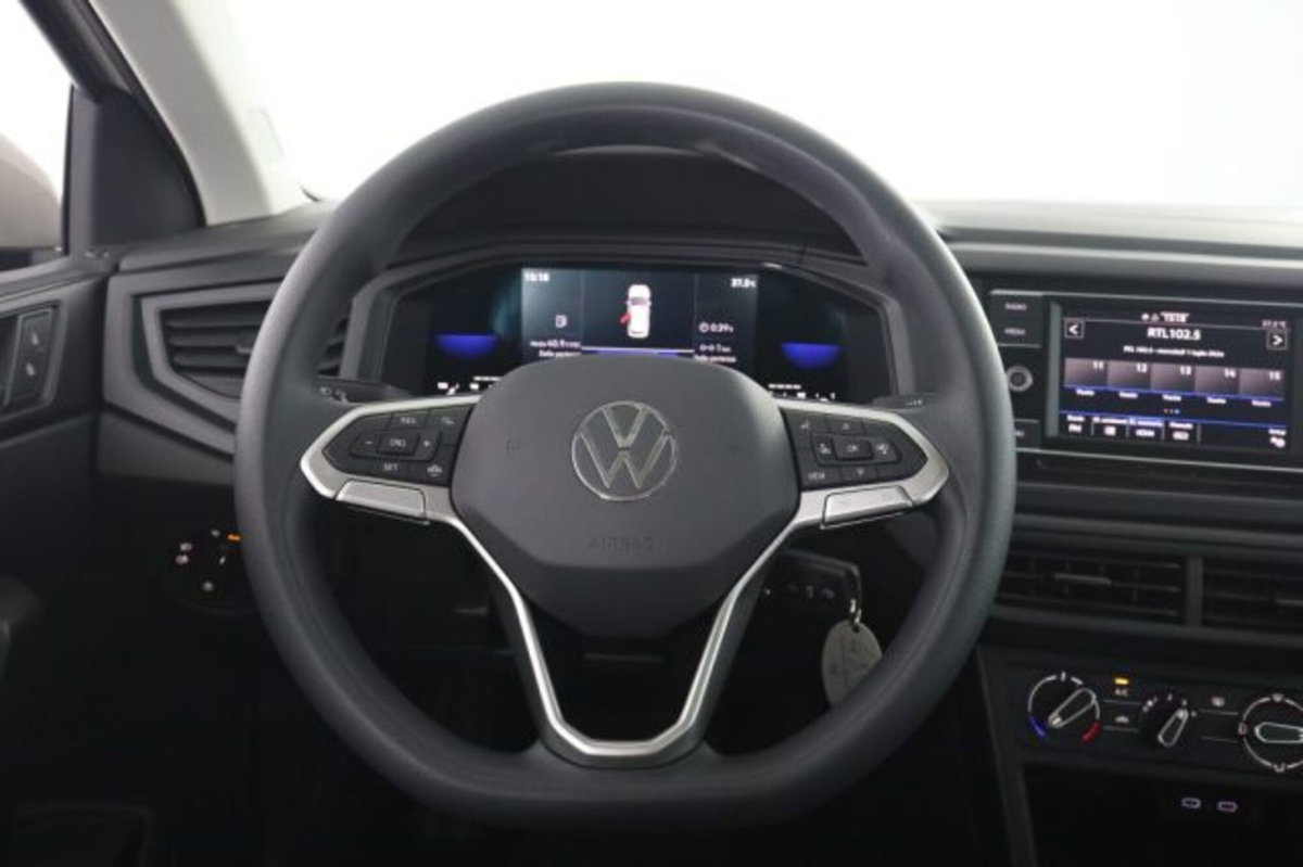 Volkswagen Polo 1.0 EVO (5)