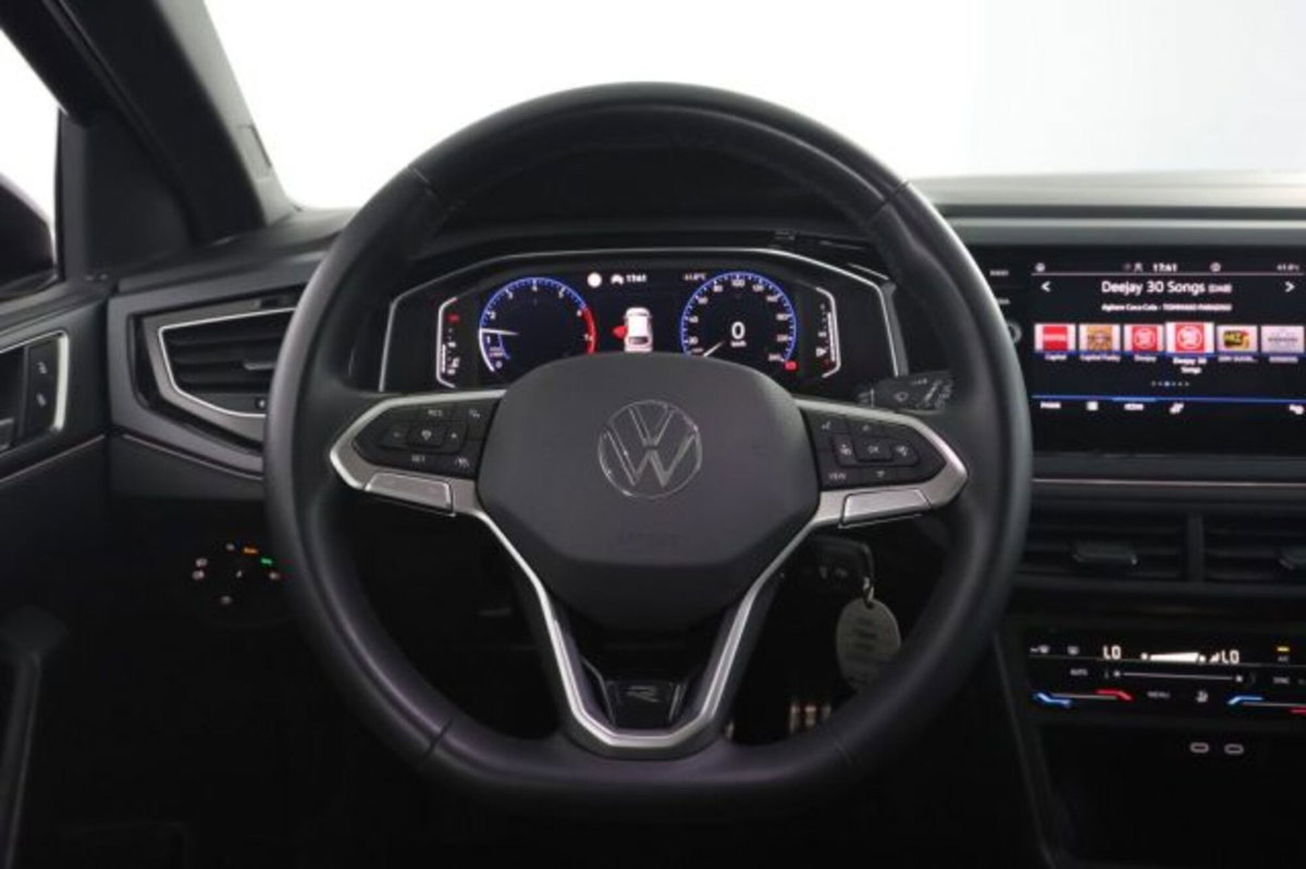 Volkswagen Taigo 1.0 tsi R-Line 115cv (5)