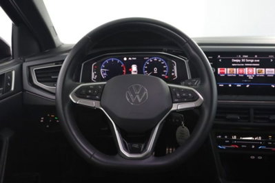 Volkswagen Taigo 1.0 tsi R-Line 115cv (5)