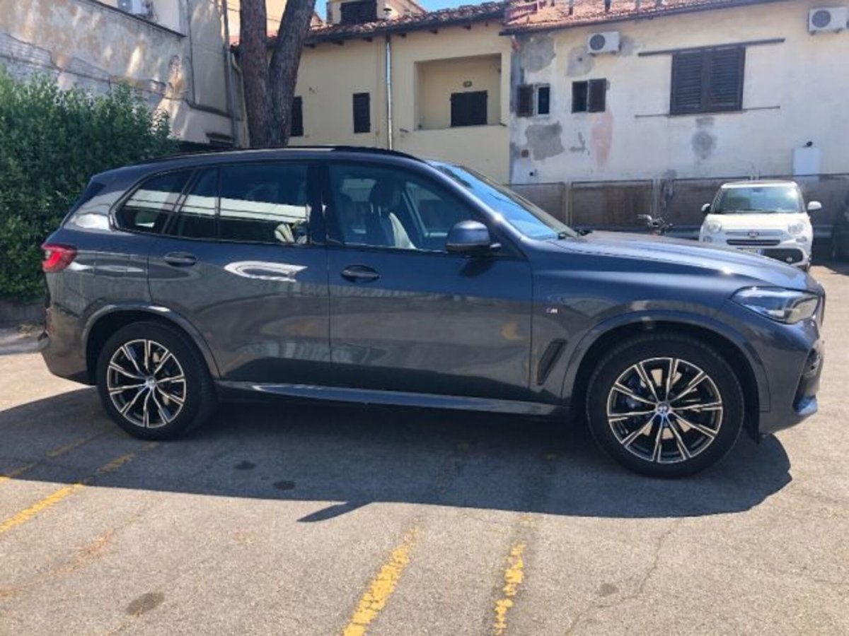 BMW X5 xDrive25d Msport (8)