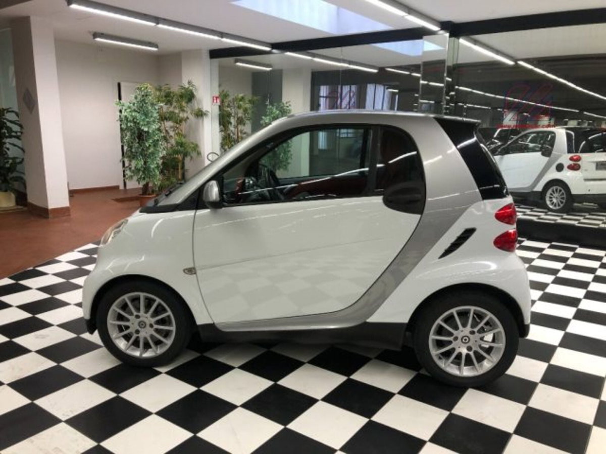 smart Fortwo 800 33 kW coupé passion cdi (7)