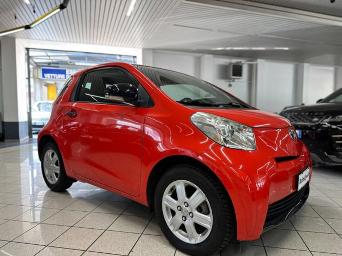 Toyota iQ 1.0 Multidrive