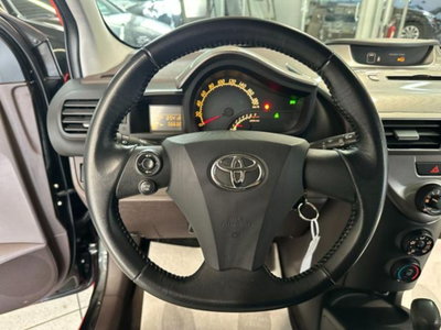 Toyota iQ 1.0 Multidrive (19)