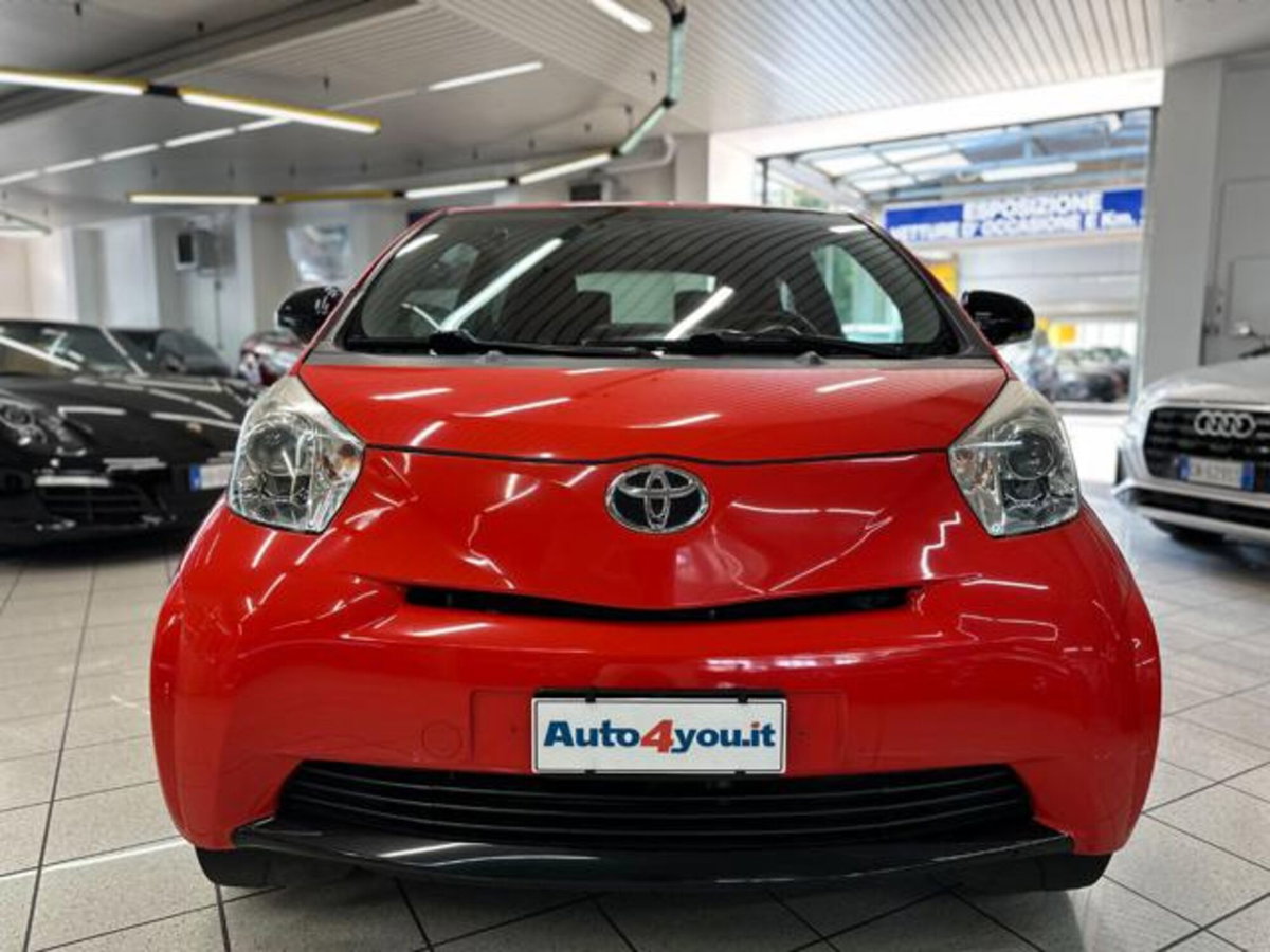 Toyota iQ 1.0 Multidrive (20)