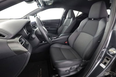 Toyota Toyota C-HR 2.0 Hybrid E-CVT Lounge (2)