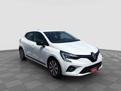 Renault Clio Full Hybrid E-Tech 145 CV 5 porte Evolution (7)