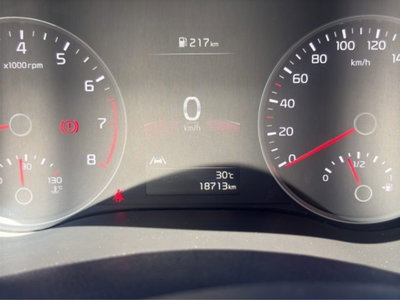 Kia Stonic 1.2 DPI Urban (14)