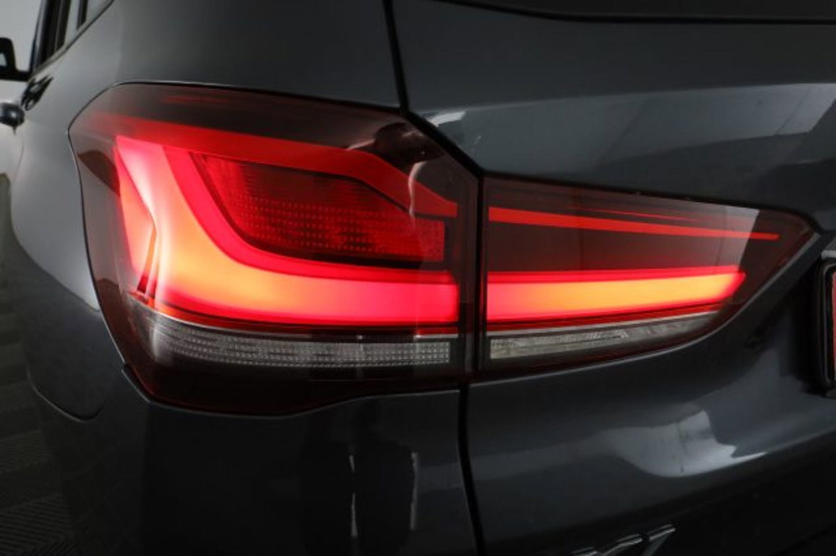 BMW X1 sDrive18d Business Advantage (10)