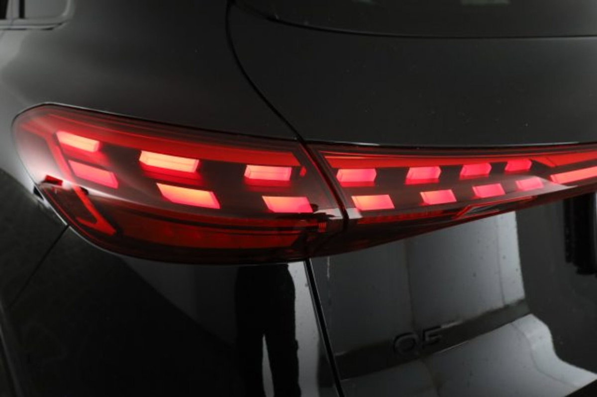 Audi Q5 40 2.0 tdi mhev 12V S line quattro s-tronic (10)