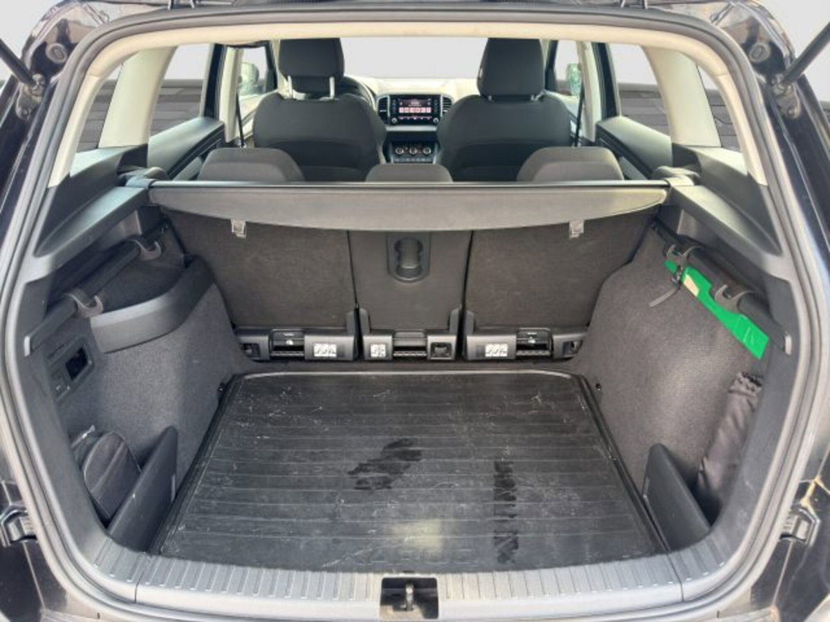 Skoda Karoq 1.5 tsi Executive dsg (14)