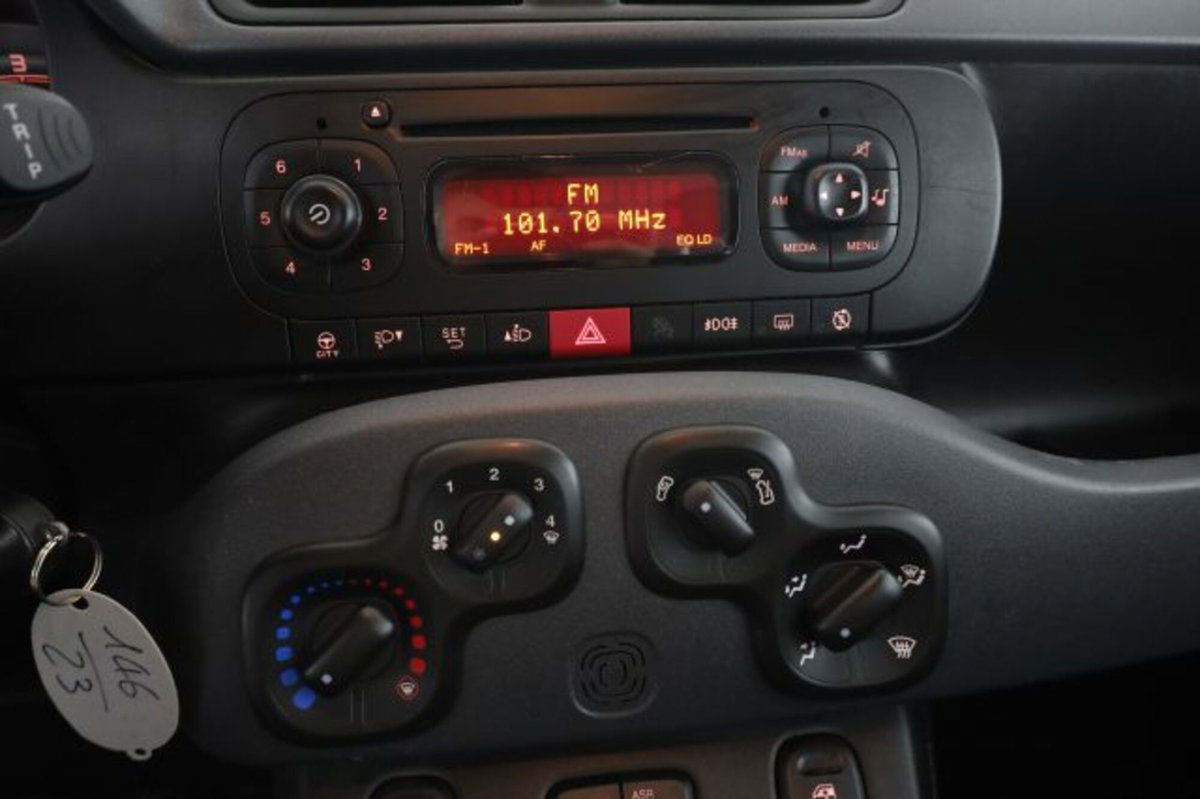 Fiat Panda 1.3 MJT 95 CV S&S Easy (8)