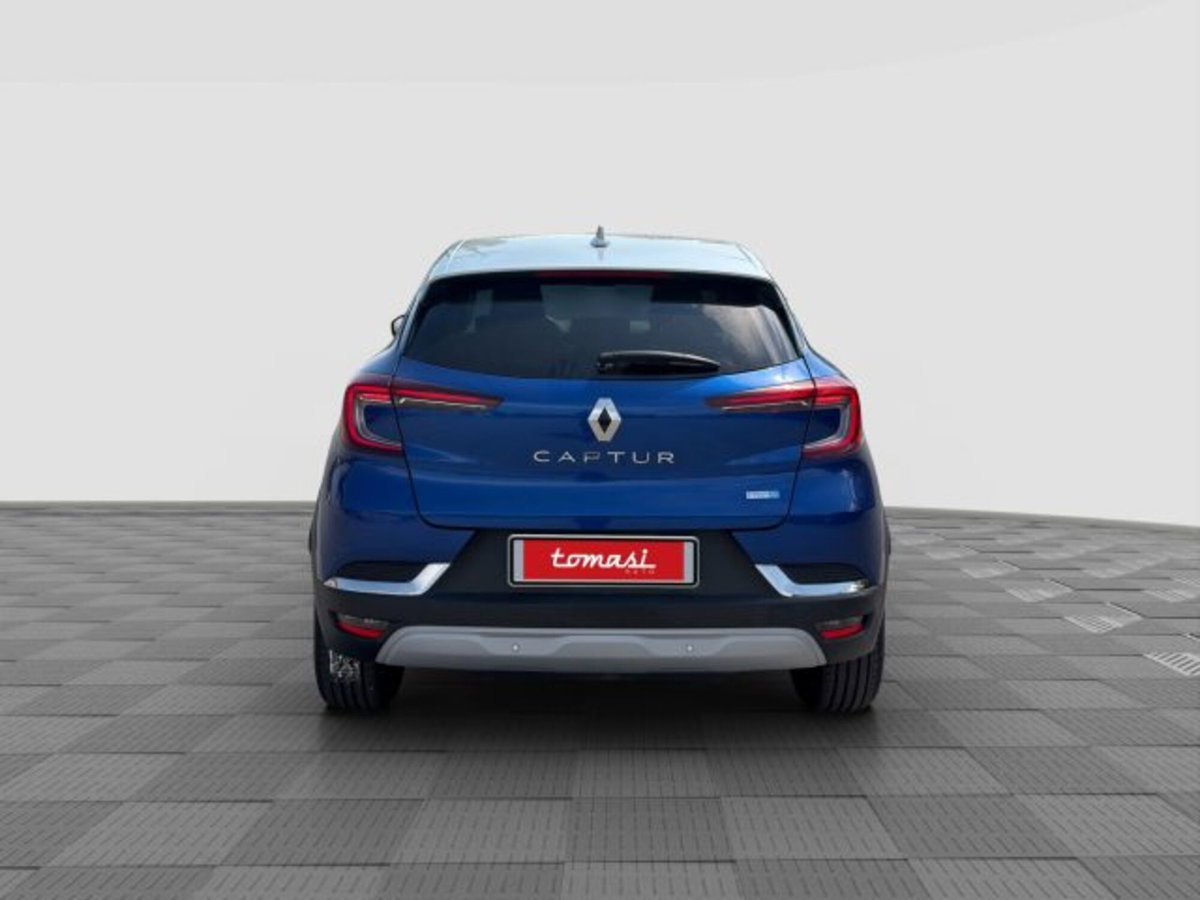 Renault Captur Plug-in Hybrid E-Tech 160 CV Intens (4)