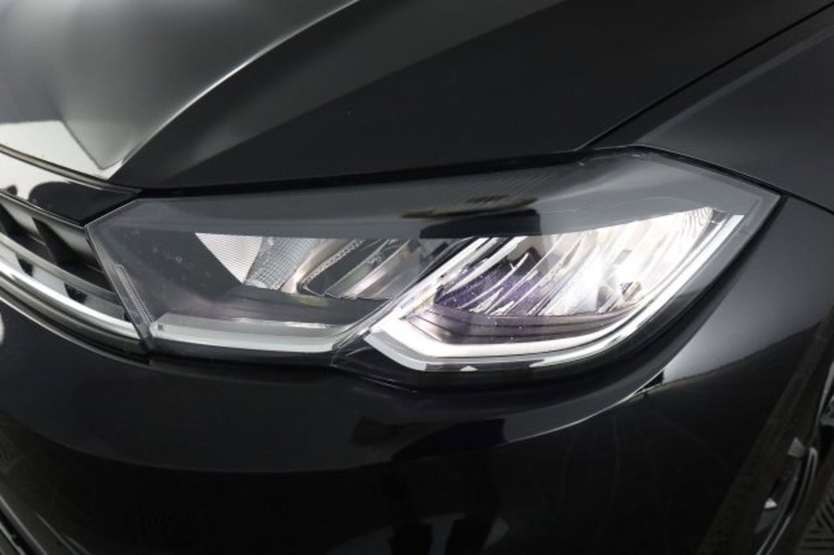 Volkswagen Polo 1.0 Life 80cv (9)
