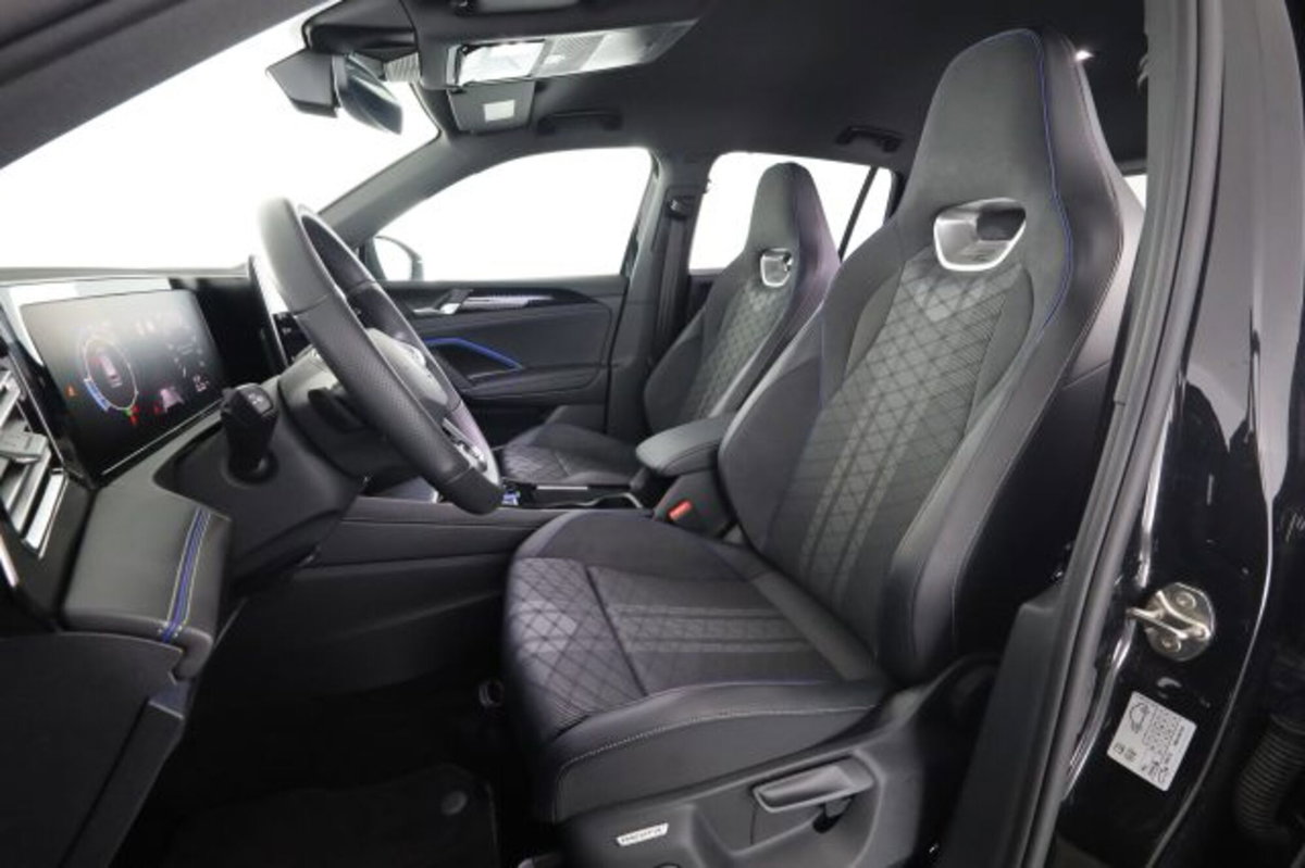 Volkswagen Tiguan 2.0 tdi R-Line 150cv dsg (2)