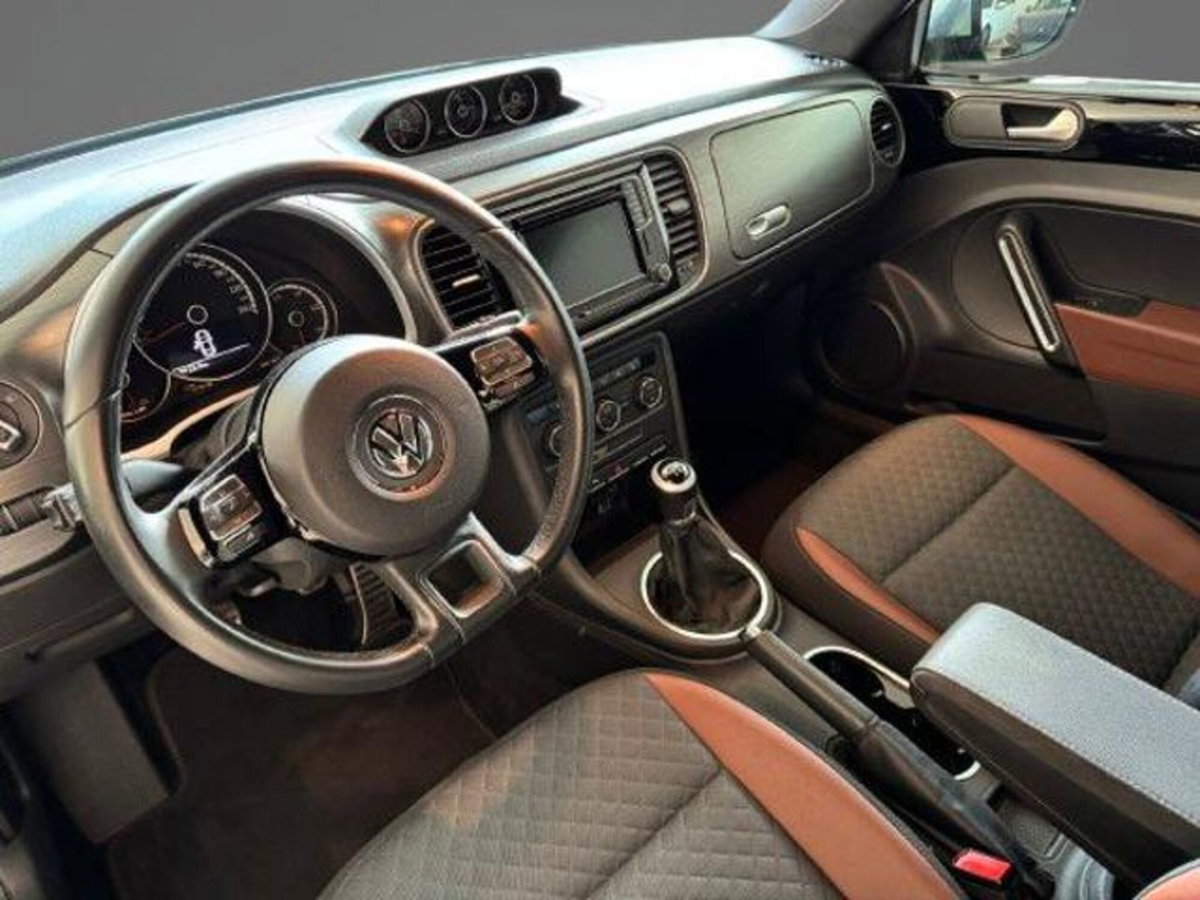 Volkswagen Maggiolino Cabrio 1.2 TSI Design (3)