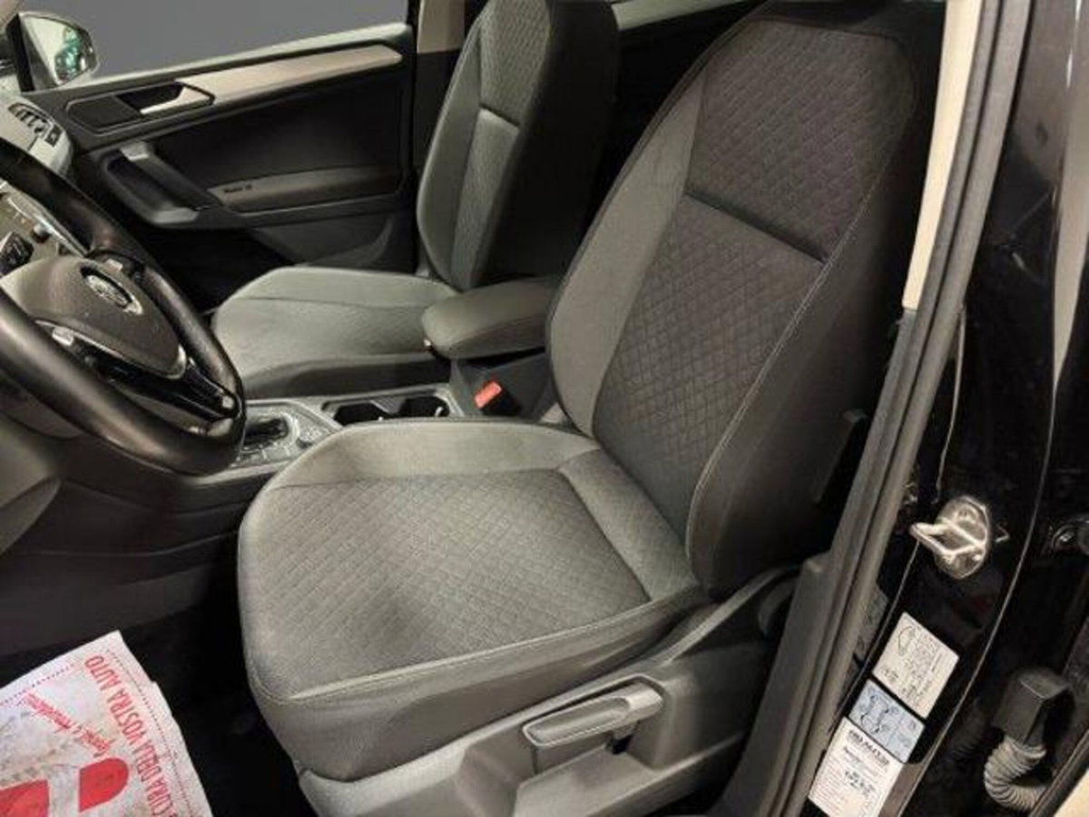 Volkswagen Tiguan 2.0 TDI 150 CV SCR DSG 4MOTION R-Line (3)