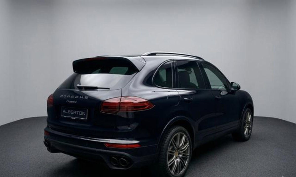 Porsche Cayenne 3.0 Diesel Platinum Edition (10)