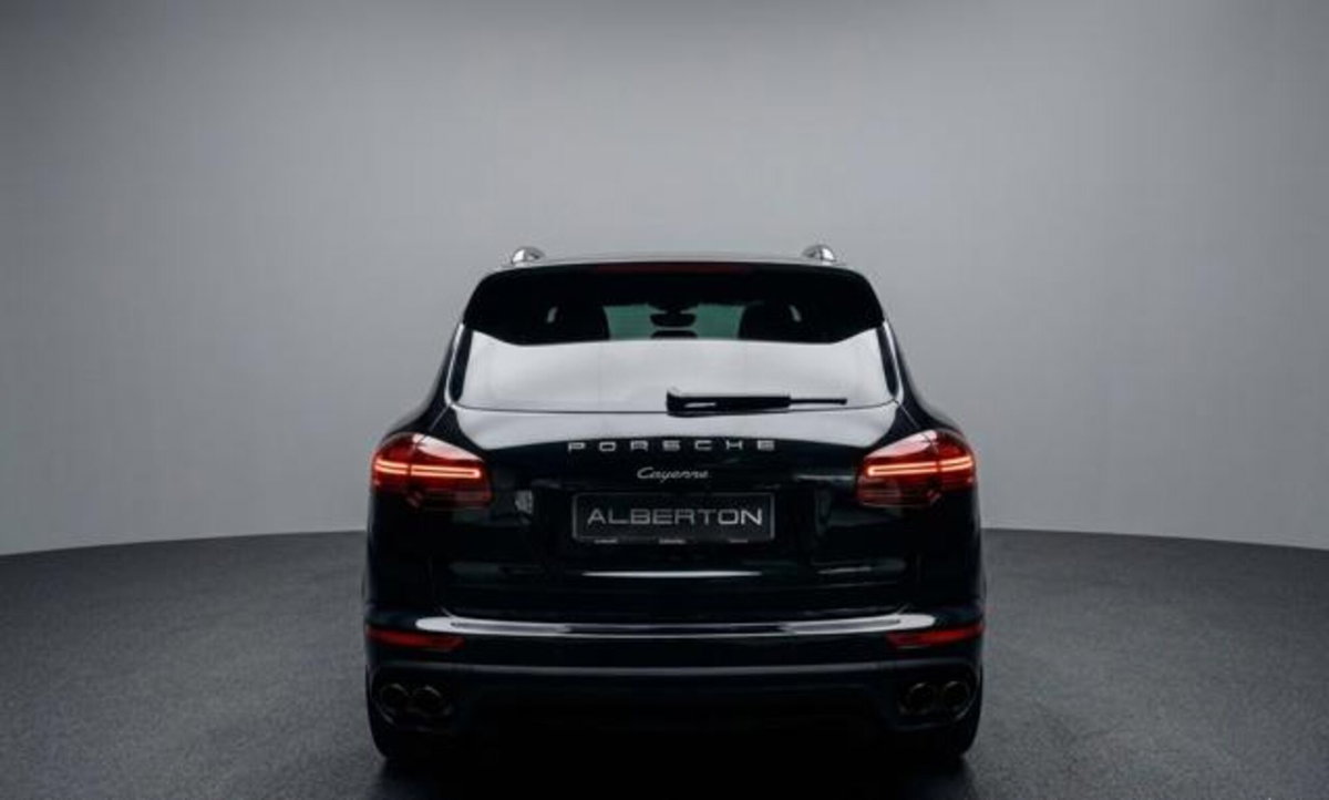 Porsche Cayenne 3.0 Diesel Platinum Edition (11)
